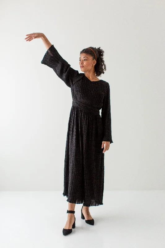 ladies-maxi-dress-lapis-lush-'Symphony' Long Sleeve Pleated Maxi Dress in Black