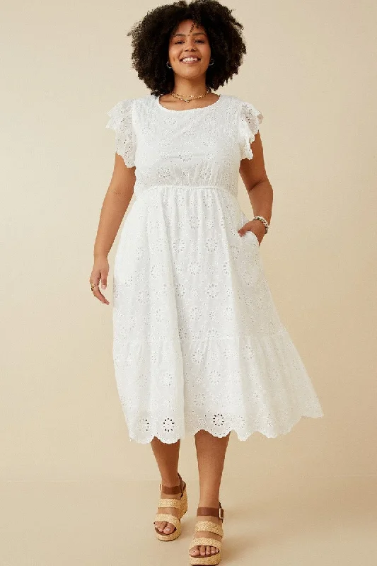 ladies-floral-dress-zip-front-zinnia-Scallop Hem Floral Crochet Eyelet Dress (curvy)