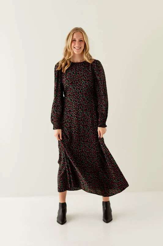 ladies-maxi-dress-elegant-ember-'Laurel' Floral Long Sleeve Maxi Dress in Black